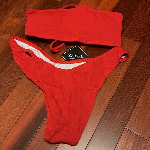 Red- Strapless Bandeau Bikini Set - Picture 2 of 7